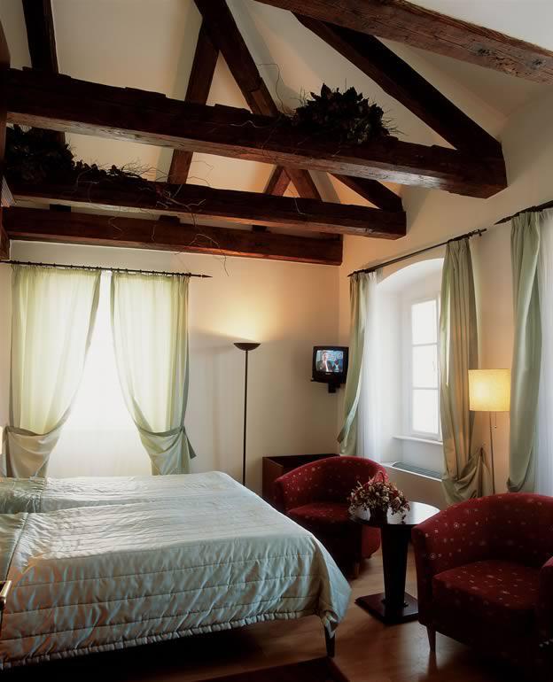 Cerna Liska Hotel Praha Bagian luar foto