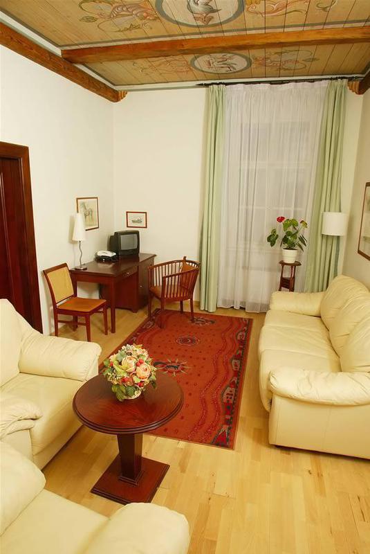 Cerna Liska Hotel Praha Bagian luar foto